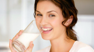 Cara Sehat Menikmati Susu Agar Perawatan Wajah Alami Berhasil