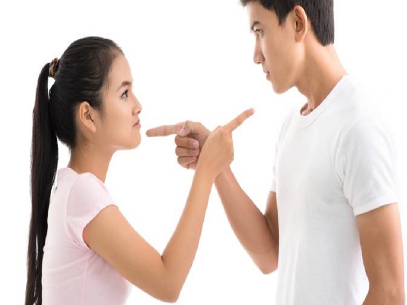 4 Hal yang Dibenci Pria Saat Bertengkar Dengan Pasangan