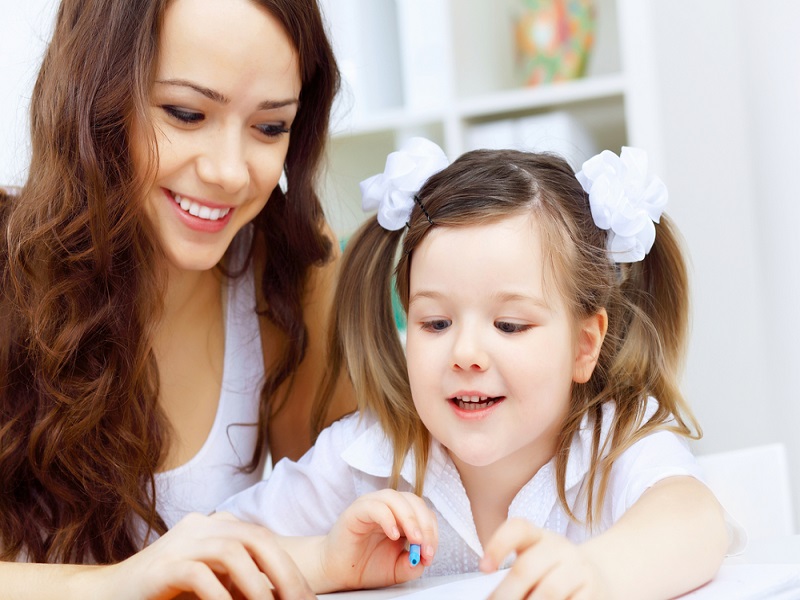 4 Tipe Orang Tua Berdasarkan Metode Mendidik Anak yang Diterapkan
