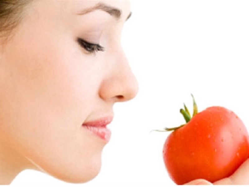 5 Buah-buahan Untuk Perawatan Bibir Secara Alami
