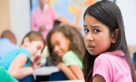 Cara Mengajarkan Anak Menghadapi Pelaku Bullying Tanpa Harus Menyakiti Orang Lain