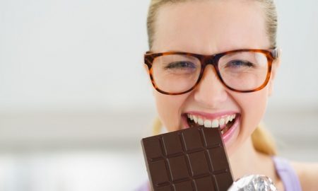 Cara Sehat Makan Coklat