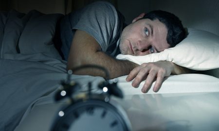 Penyebab Anda Tidak Bisa Tidur Malam dengan Nyenyak
