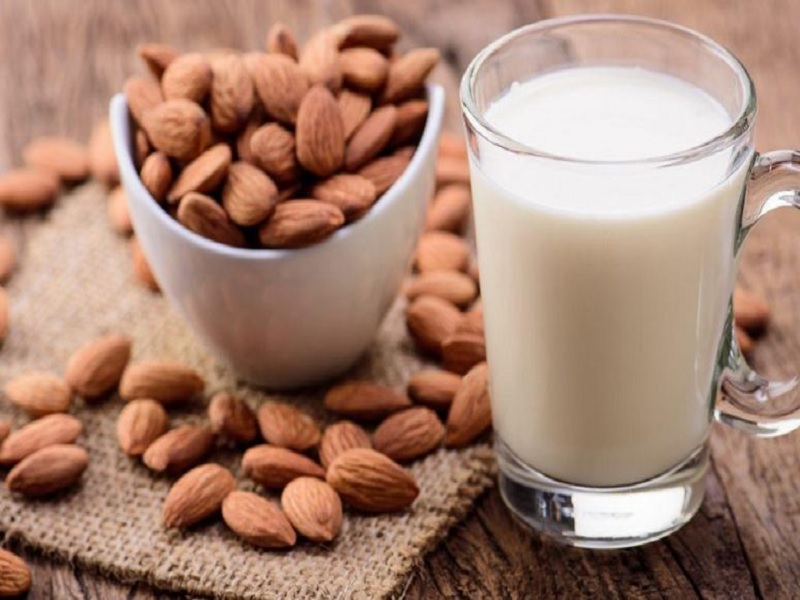 Ternyata Minum Susu Almond Bisa Menjaga Kesehatan Tubuh, Apa Manfaatnya