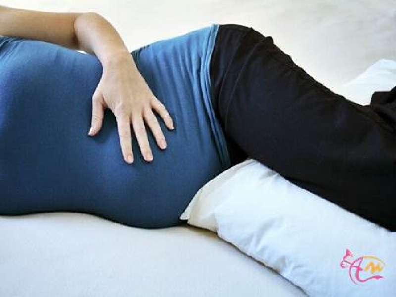 Posisi Tidur Yang Bahaya Bagi Ibu Hamil