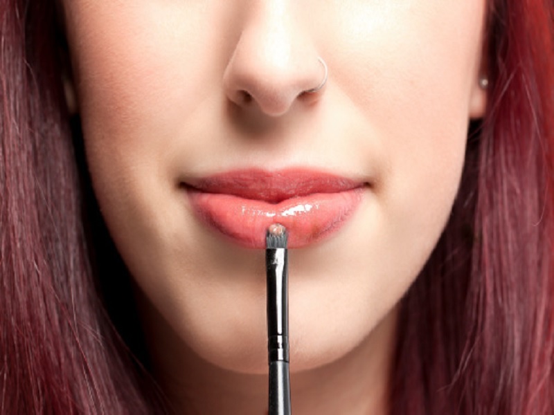 Warna Lipstick yang Sesuai dengan Warna Kulit