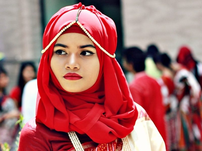 Tips Bibir Merah Saat Silaturahmi – Tips Perawatan Cantik