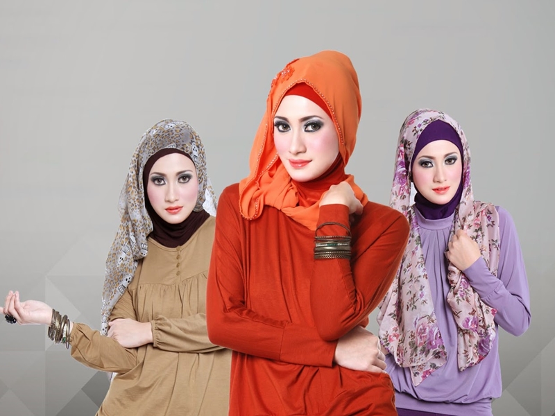 Trik Rambut Hijab Terawat Saat Puasa