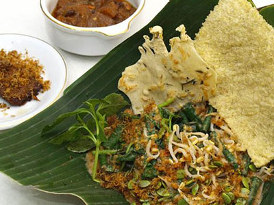 salad asli Indonesia pelengkap menu hari raya