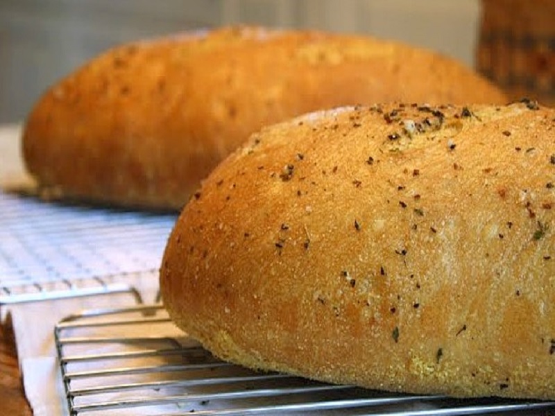 roti dengan bahan rempah – rempah alami
