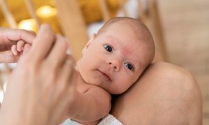 Tips merawat kulit bayi